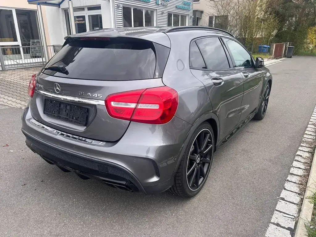 Gebraucht Mercedes GLA45 AMG AMG 381 PS (280 kW) 2017 Grau SUV