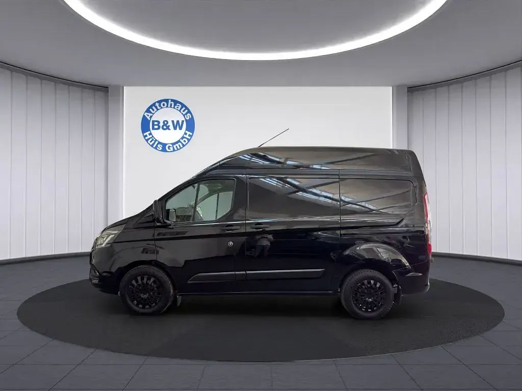 Gebraucht Ford Transit Custom 120 PS (88 kW) 2021 Obsidianschwarz metallic Van / Kleinbus
