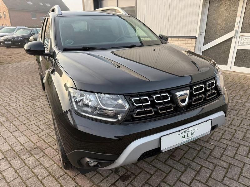 Gebraucht Dacia Duster Celebration 116 PS (85 kW) 2021 Schwarz SUV