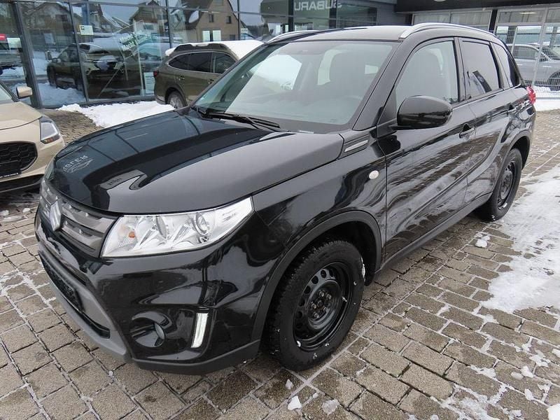 Gebraucht Suzuki Vitara Comfort 120 PS (88 kW) 2018 Schwarz SUV