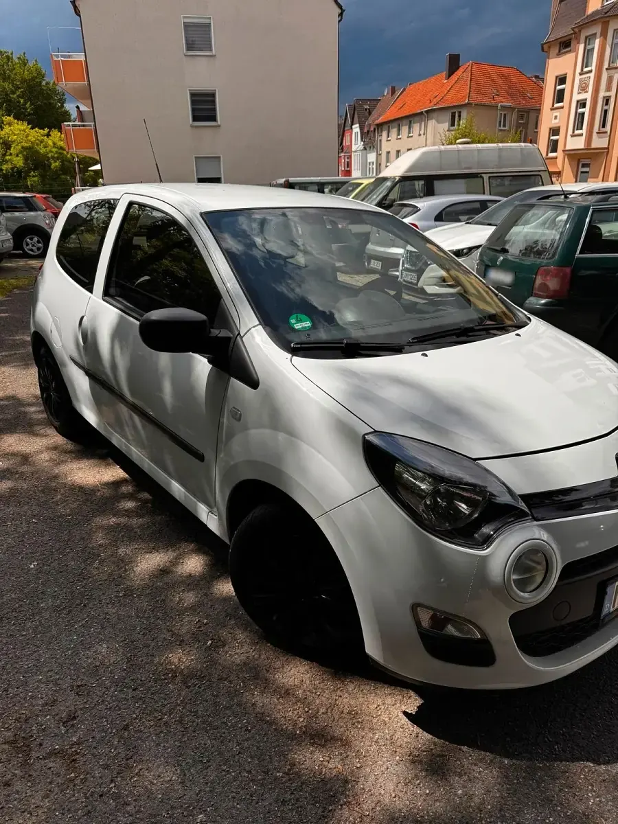Gebraucht Renault Twingo Night&Day 75 PS (55 kW) 2013 Weiß Kleinwagen
