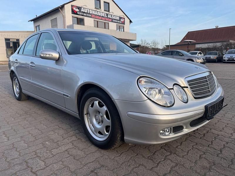 Gebraucht Mercedes E200 122 PS (89 kW) 2004 Silber Limousine