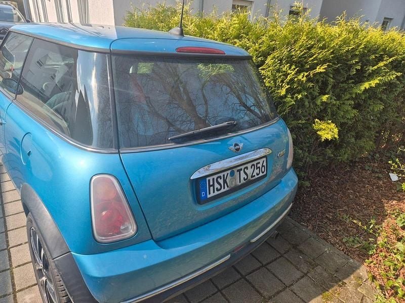 Usata Mini ONE 90 CV (66 kW) 2004 Blu Utilitaria