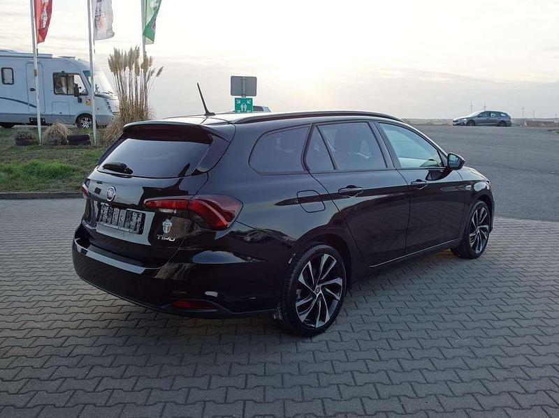 Gebraucht Fiat Tipo S 120 PS (88 kW) 2019 Cinema schwarz metallic Kombi