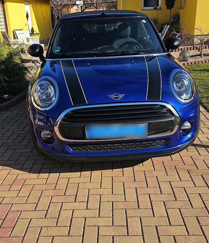 Gebraucht Mini One Cabriolet 102 PS (75 kW) 2018 Blau Cabrio