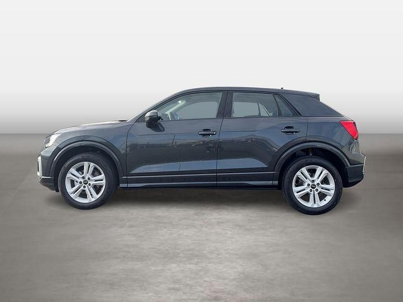 Neu Audi Q2 Advanced 150 PS (110 kW) 2025 Grau SUV