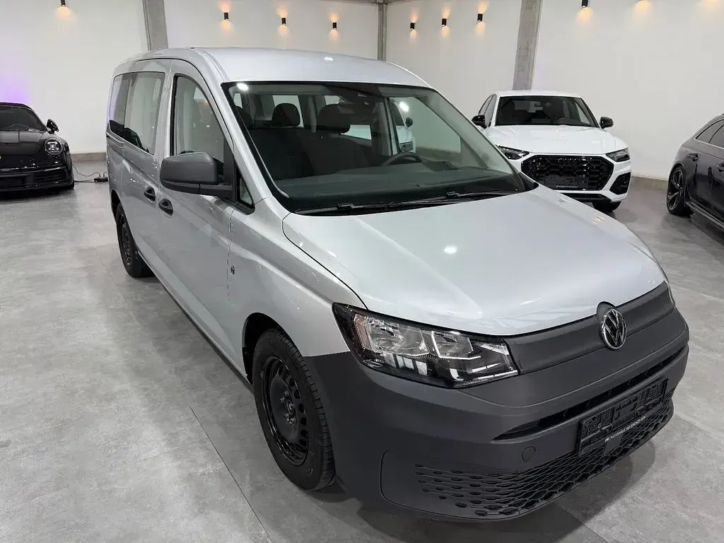 Second-hand VW Caddy 102 CP (75 kW) 2023 Argintiu Monovolum