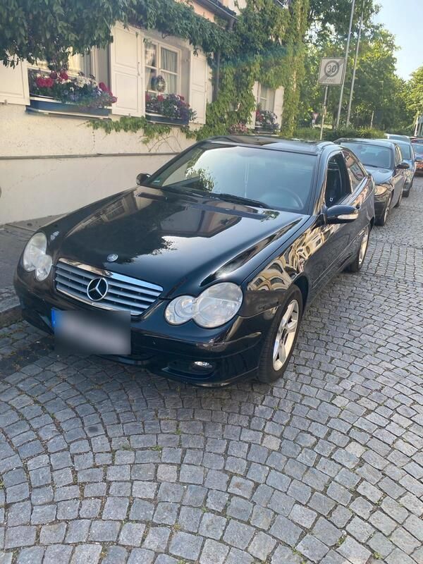 Schwarz Gebraucht 2007 Mercedes C200 Coupé | 1.500 € (Superpreis) - Bild 1/4