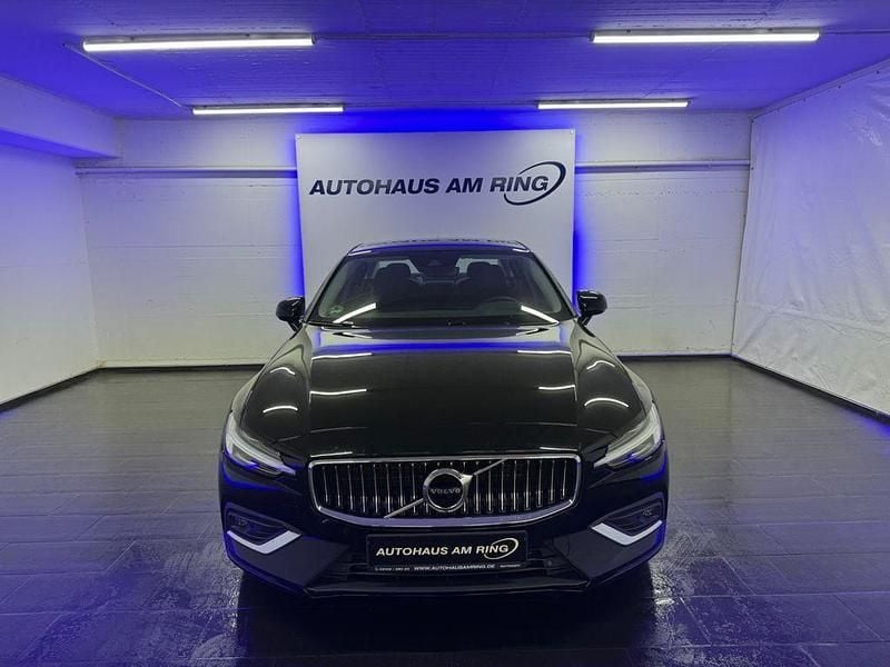 Schwarz Gebraucht 2021 Volvo S60 Inscription Limousine | 30.999 € (Fairer Preis) - Bild 1/4