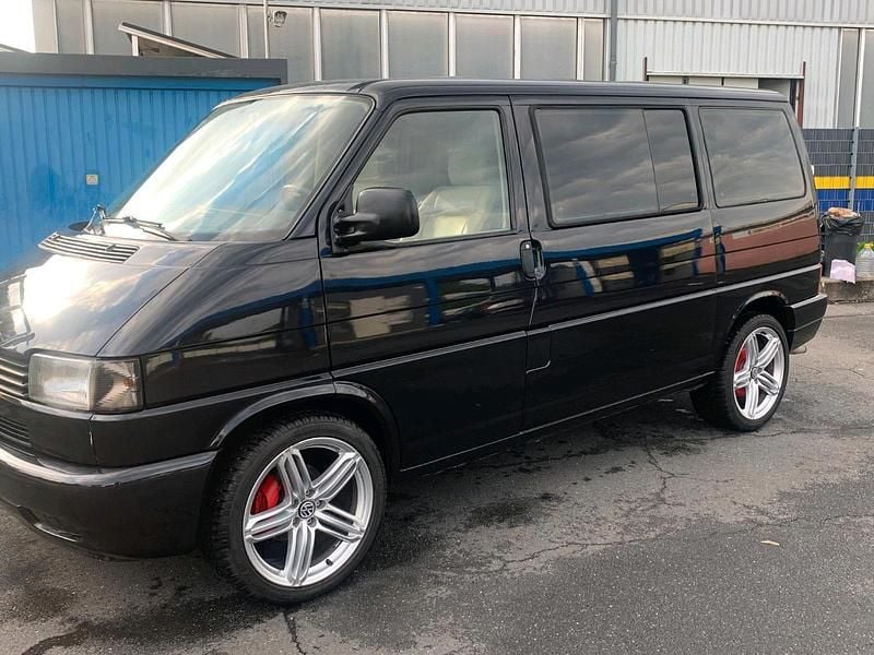 Schwarz Gebraucht 1995 VW T4 Van | 16.000 € - Bild 1/4