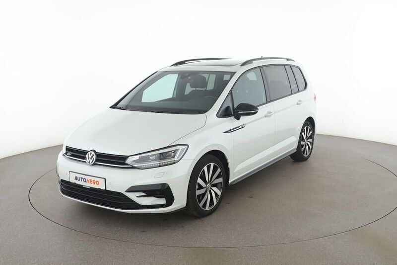 Weiß Gebraucht 2019 VW Touran Highline Van / Kleinbus | 30.690 € (Etwas zu teuer) - Bild 1/4
