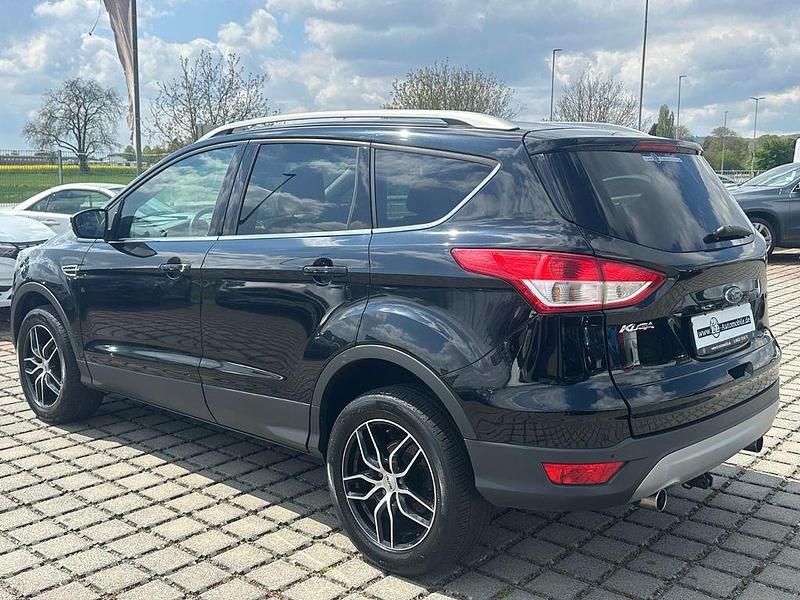 Używany Ford Kuga Trend 150 KM (110 kW) 2016 Czarny SUV