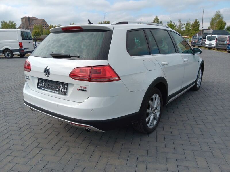 Gebraucht VW Golf Alltrack 179 PS (131 kW) 2016 Pure white Kombi