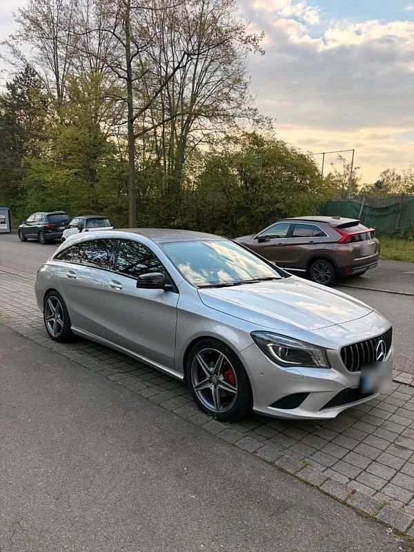 Gebraucht Mercedes CLA220 170 PS (125 kW) 2015 Silber Limousine
