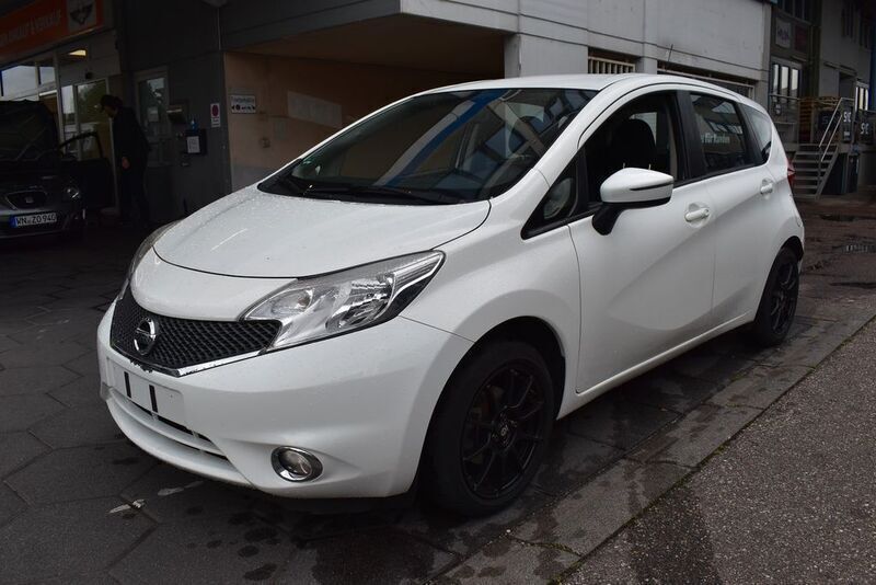Weiß Gebraucht 2013 Nissan Note Acenta Van / Kleinbus | 4.699 € (Fairer Preis) - Bild 1/4