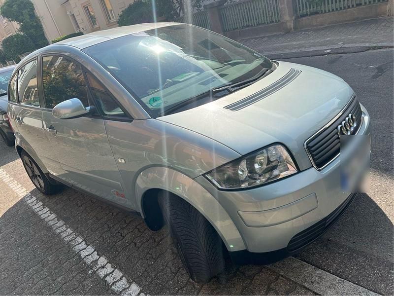 Blau Gebraucht 2004 Audi A2 Kleinwagen | 2.950 € (Fairer Preis) - Bild 1/4