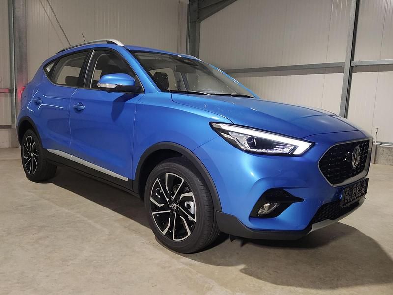 Neu MG ZS Luxury 2025 Comoblau metallic SUV