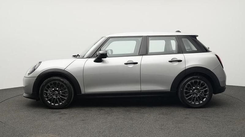 Gebraucht Mini Cooper Classic 114 kW (156 PS) 2025 Silber Kleinwagen