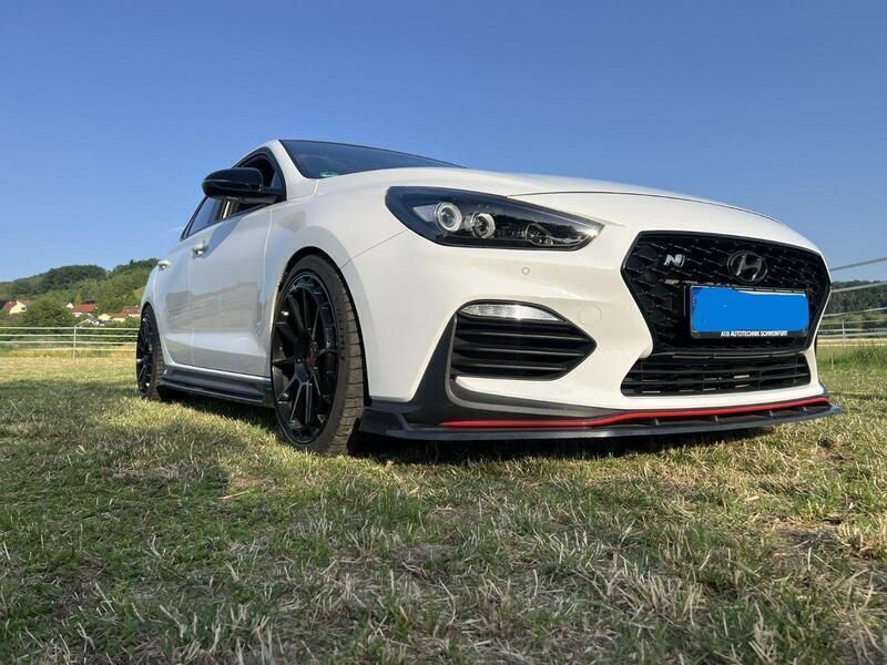 Weiß Gebraucht 2020 Hyundai i30 N Performance Limousine | 28.499 € (Fairer Preis) - Bild 1/4