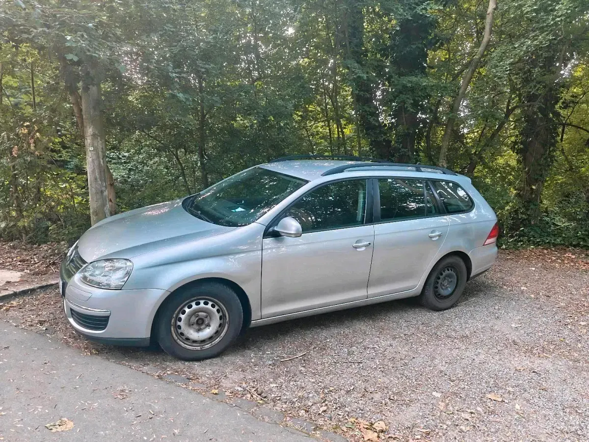 Gebraucht VW Golf V 105 PS (77 kW) 2008 Silber Kombi