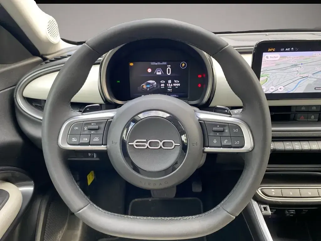 Gebraucht Fiat 600 La Prima 110 PS (80 kW) 2025 Weiß SUV
