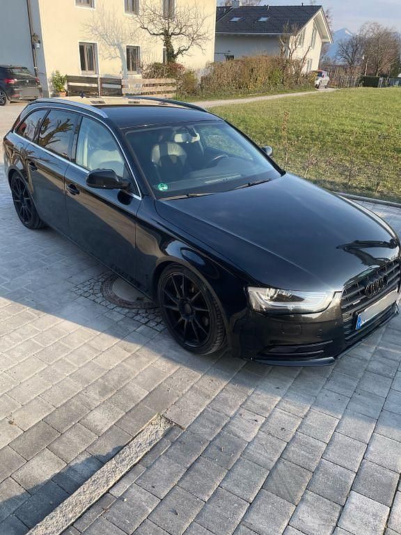 Gebraucht Audi A4 Ambiente 245 PS (180 kW) 2012 Schwarz Kombi