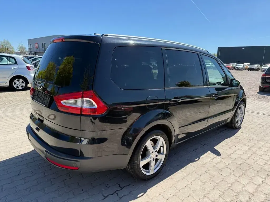 Gebraucht Ford Galaxy Champions Edition 140 PS (102 kW) 2012 Schwarz Van / Kleinbus