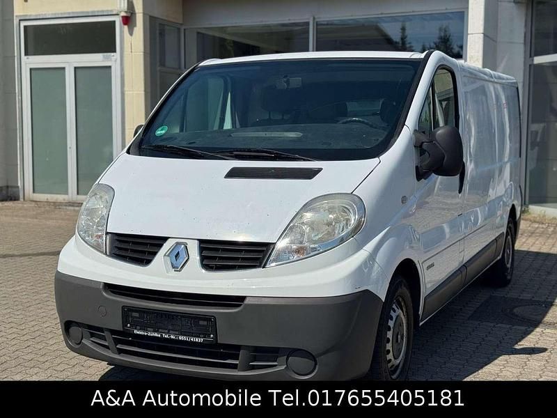 Gebraucht Renault Trafic 114 PS (83 kW) 2008 Weiß Van / Kleinbus