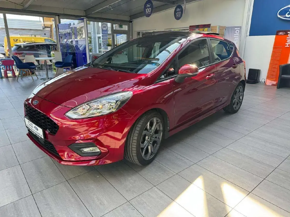 Gebraucht Ford Fiesta ST-Line 125 PS (91 kW) 2018 Rubyrot (metallic) Kleinwagen