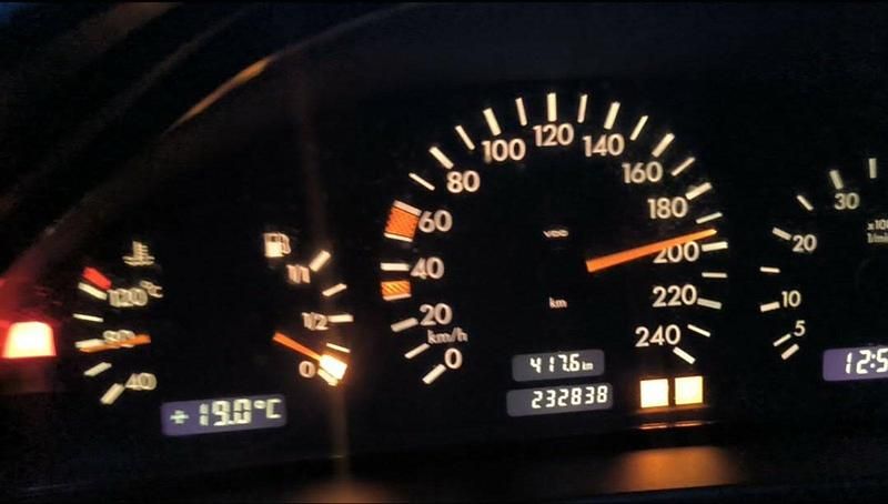 Gebraucht Mercedes CLK200 136 PS (100 kW) 1998 Silber Coupé