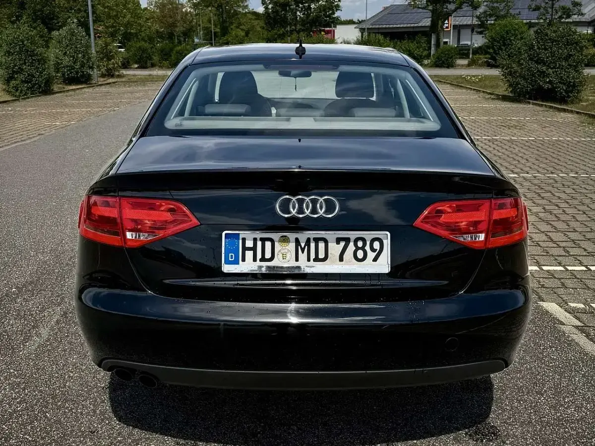 Gebraucht Audi A4 Attraction 143 PS (105 kW) 2010 Limousine