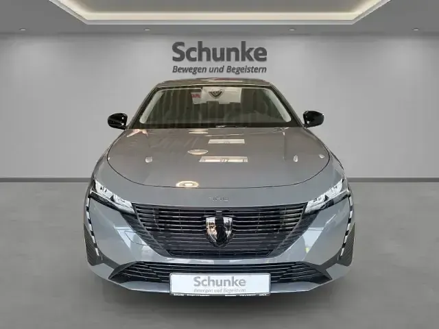 Gebraucht Peugeot 308 Active 131 PS (96 kW) 2024 Grau Limousine