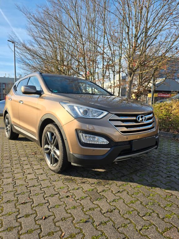Braun Gebraucht 2015 Hyundai Santa Fe Premium SUV | 15.999 € (Guter Preis) - Bild 1/4