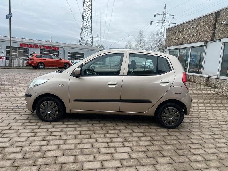 Gebraucht Hyundai i10 77 PS (56 kW) 2008 Gold Kleinwagen