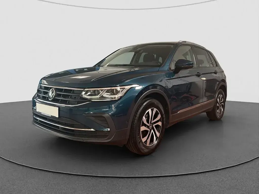 Gebraucht VW Tiguan Active 150 PS (110 kW) 2022 Blau SUV