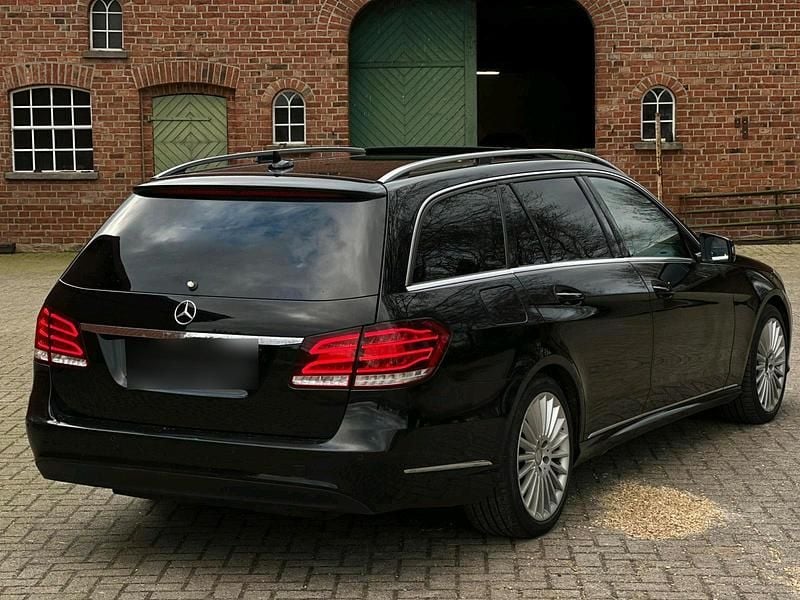 Gebraucht Mercedes E350 Avantgarde 252 PS (185 kW) 2014 Schwarz Kombi