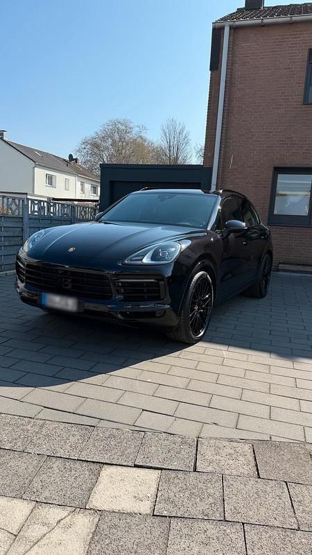 Gebraucht Porsche Cayenne S 441 PS (324 kW) 2018 Schwarz SUV