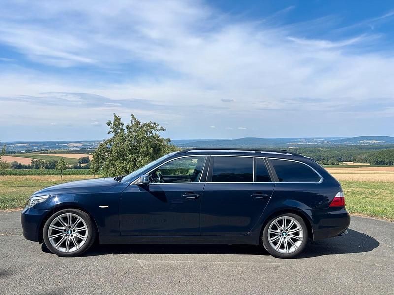 Andere außenfarben Gebraucht 2010 BMW 525 Kombi | 7.500 € (Superpreis) - Bild 1/4