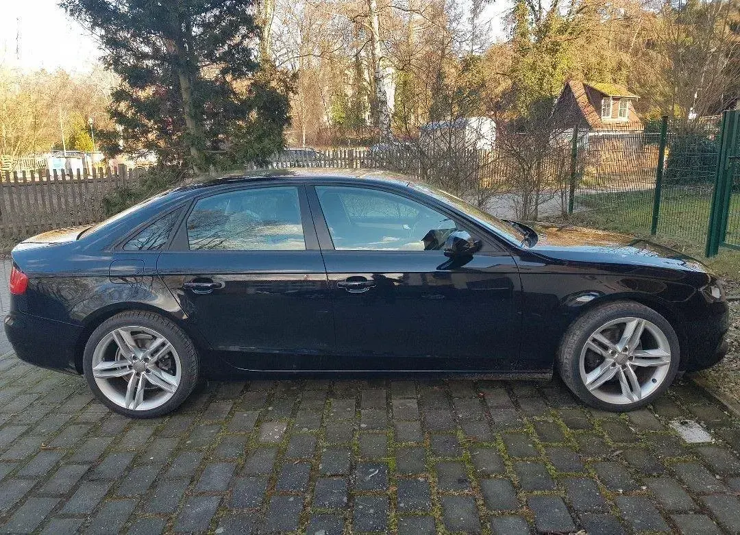 Brugt Audi A4 Attraction 120 HK (88 kW) 2010 Sort Sedan