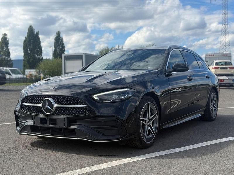 Schwarz Gebraucht 2022 Mercedes C220 AMG line Limousine | 27.900 € (Fairer Preis) - Bild 1/4
