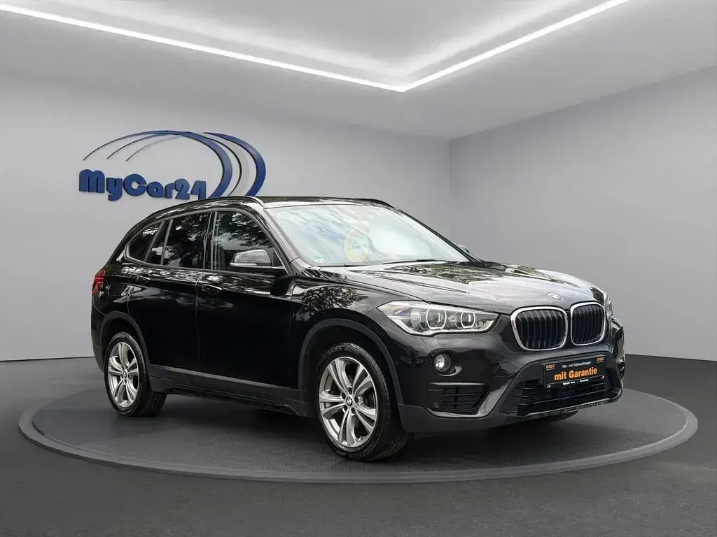 Gebraucht BMW X1 Sport Line 140 PS (102 kW) 2019 Schwarz SUV
