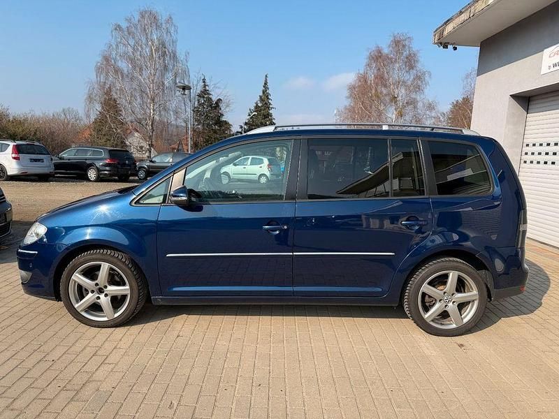 Gebraucht VW Touran Highline 140 PS (102 kW) 2010 Blau Van / Kleinbus