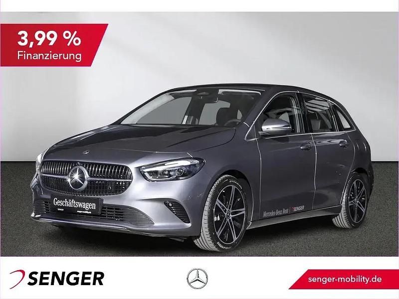 Gebraucht Mercedes B200 Progressive 163 PS (119 kW) 2025 Grau Van / Kleinbus