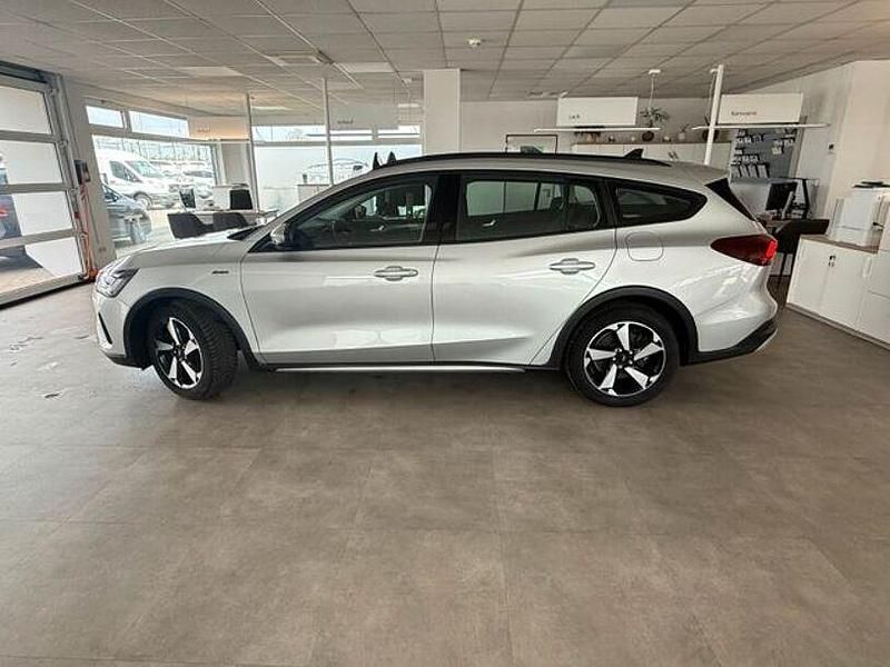 Gebraucht Ford Focus 116 PS (85 kW) 2024 Silber Limousine