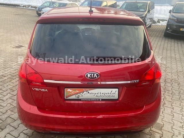 Gebraucht Kia Venga Spirit 125 PS (91 kW) 2018 Rot Kleinwagen