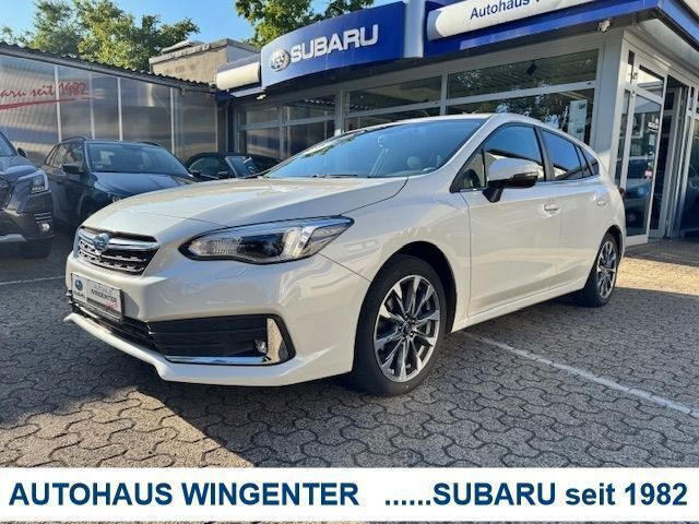 Crystal white pearl Gebraucht 2023 Subaru Impreza Exclusive+ Limousine | 22.490 € (Fairer Preis) - Bild 1/2
