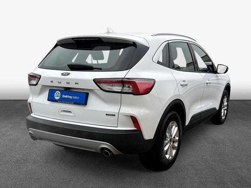 Gebraucht Ford Kuga Titanium 224 PS (164 kW) 2022 Weiß SUV