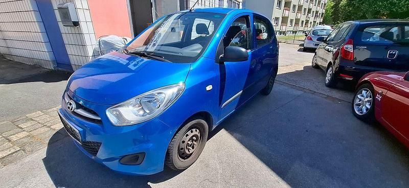 Blau Gebraucht 2011 Hyundai i10 Edition Kleinwagen | 2.490 € (Guter Preis) - Bild 1/4