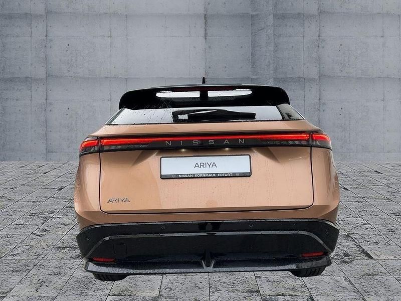 Neu Nissan Ariya Evolve 177 kW (242 PS) 2025 Akatsuki copper/pearl black SUV