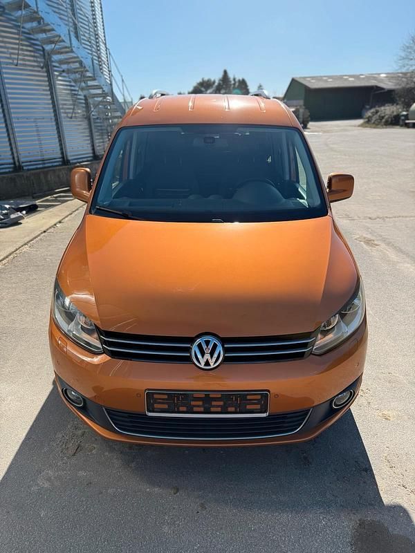 Gebraucht VW Caddy Trendline 140 PS (102 kW) 2014 Orange Van / Kleinbus